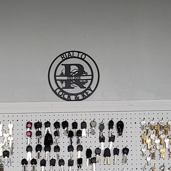 Rialto Lock & Key - Logo - Keys & Locksmiths Near Me - Rialto, California Rialto Lock & Key - Logo - Keys & Locksmiths Near Me - Rialto, California