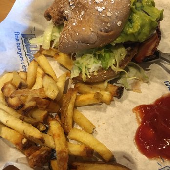 Islands Restaurant - Burgers Near Me - Monterey, California
