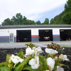 Metal and Paint Auto Repair and Body Shop