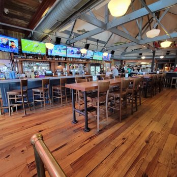 Nicks Fish House - The bar area had 7 big-screen TVs. - Seafood Near Me - Baltimore, Maryland
