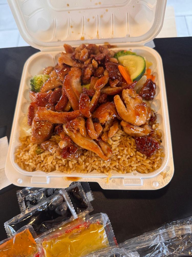Koi Teriyaki Logo