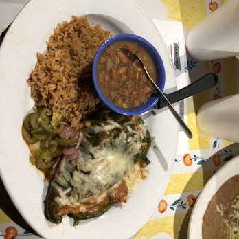 La Mancha - Chile Relleno Plate - Tex-Mex Near Me - Austin, Texas La Mancha - Chile Relleno Plate - Tex-Mex Near Me - Austin, Texas