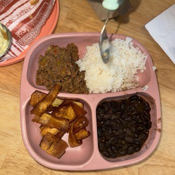 Colada Shop - Kids meal - Coffee & Tea Near Me - Arlington, Virginia