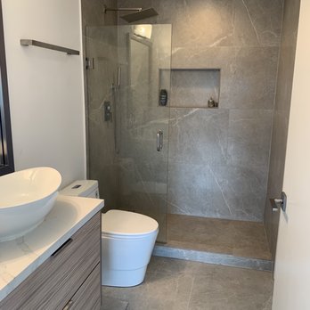 ERA Construction - Guests bathroom - General Contractors Near Me