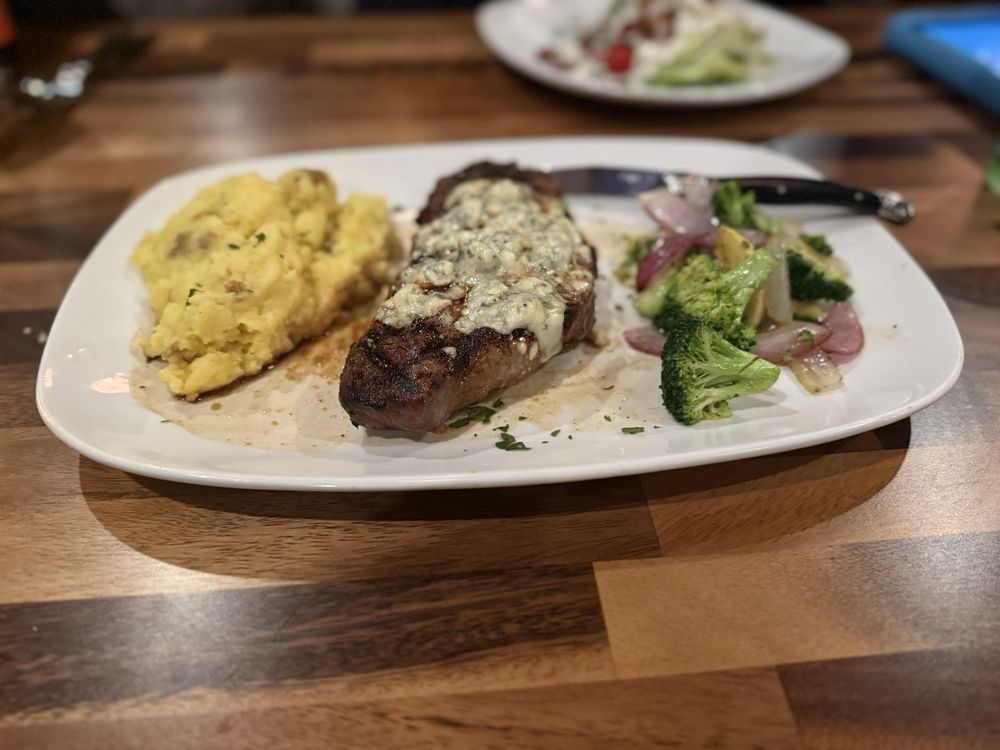 Food from Florentino's Charhouse