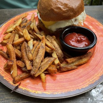 Cedar - Breakfast & Brunch Near Me - Covington, Kentucky