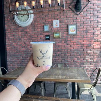 The Alley Aurora - a person holding a cup of coffee - Tea Rooms Near Me - Aurora, Ontario The Alley Aurora - a person holding a cup of coffee - Tea Rooms Near Me - Aurora, Ontario
