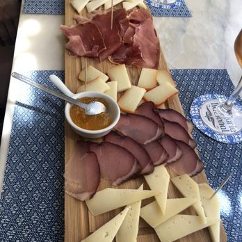 Queijaria Nacional - Mixed Board - Cheese Shops Near Me - Lisbon, 11