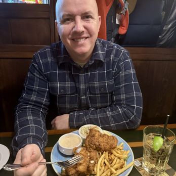 Martin's Tavern - Fish and chips - not anything special - Breakfast & Brunch Near Me - Washington, DC, District of Columbia Martin's Tavern - Fish and chips - not anything special - Breakfast & Brunch Near Me - Washington, DC, District of Columbia