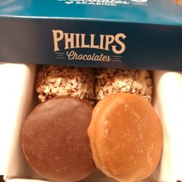 Chocolate Covered Oreos
