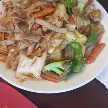 Kluay Kluay Thai Restaurant - Pad Kee Mao - Thai Near Me - Bryan, Texas Kluay Kluay Thai Restaurant - Pad Kee Mao - Thai Near Me - Bryan, Texas