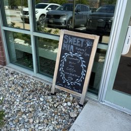 Exterior outside entrance of Sweet Mia - Des Peres, Missouri Exterior outside entrance of Sweet Mia - Des Peres, Missouri