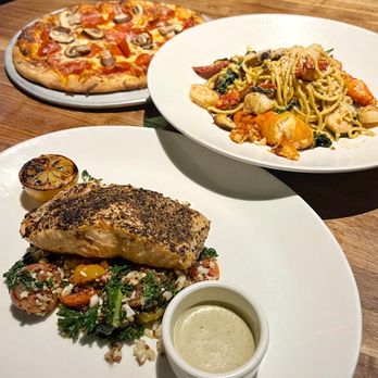 Yard House - Mediterranean Salmon + Lobster Garlic Noodles + Pepperoni & Mushroom Pizza - New American Near Me - San Jose, California Yard House - Mediterranean Salmon + Lobster Garlic Noodles + Pepperoni & Mushroom Pizza - New American Near Me - San Jose, California