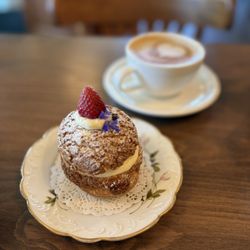 Strawberry cream puff
