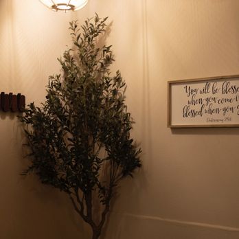 Hunny & Jade - head spa , scalp treatment, hair spa - Hair Salons Near Me - Long Beach, California Hunny & Jade - head spa , scalp treatment, hair spa - Hair Salons Near Me - Long Beach, California