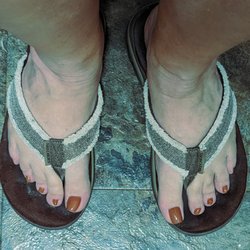 4 Seasons Nail - Male client. Brown pedicure.