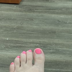Magnolia Nails and Spa - Regular mail polish with I trimmed toe nails.