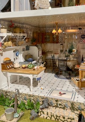 Denver Museum of Miniatures, Dolls & Toys by null