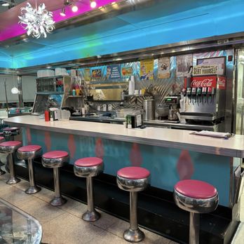 The Comet Classic Diner & Creamery - Bar view - American Near Me - Birch Run, Michigan The Comet Classic Diner & Creamery - Bar view - American Near Me - Birch Run, Michigan