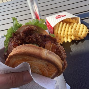 Chick-fil-A - Avocado Sriracha BLT sandwich with Spicy Filet Meal - Fast Food Near Me - Oklahoma City, Oklahoma Chick-fil-A - Avocado Sriracha BLT sandwich with Spicy Filet Meal - Fast Food Near Me - Oklahoma City, Oklahoma