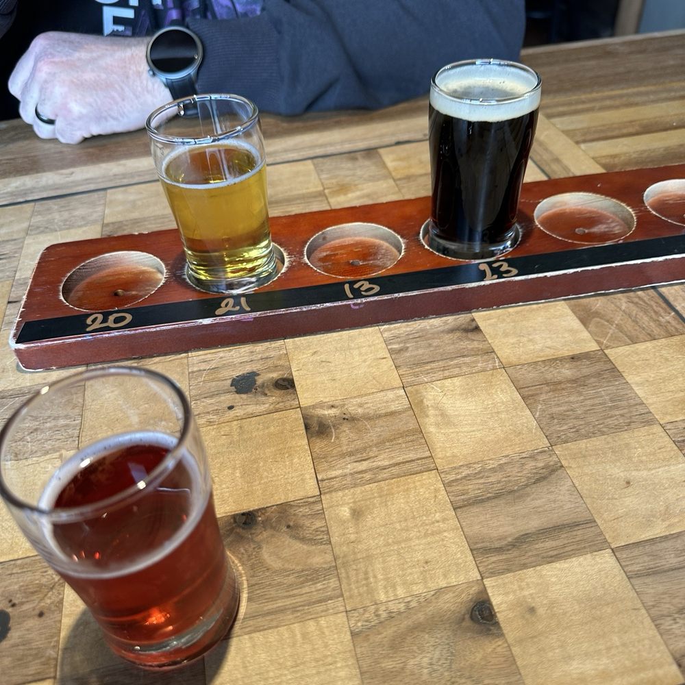 Taos Tap Room - Flight - Pizza Near Me - Taos, New Mexico