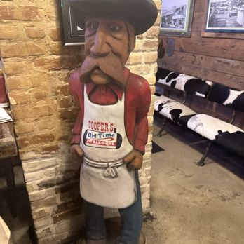 Cooper's Old Time Pit Bar-B-Que - Deco by bar area - Barbeque Near Me - Austin, Texas