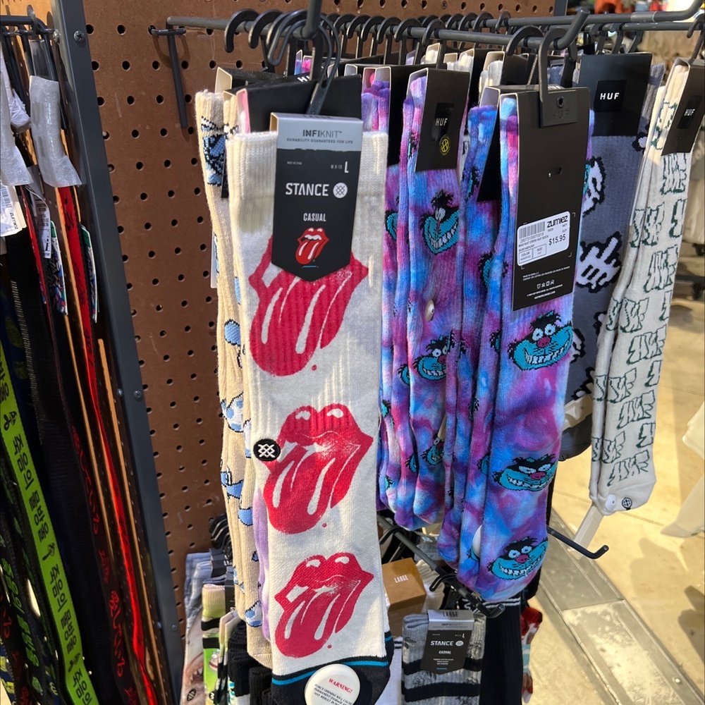 ZUMIEZ Updated September 2024 12 Photos 350 N Milwaukee St, Boise