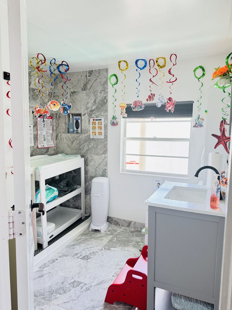 Oni's Happy Hearts - childcare center in Tampa, FL