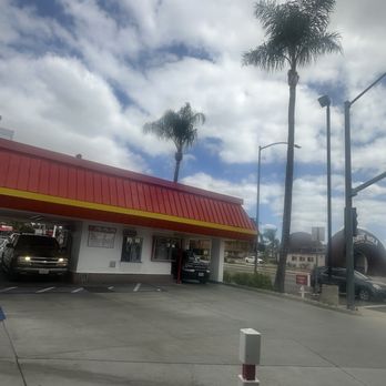 In-N-Out Burger - Burgers Near Me - La Puente, California In-N-Out Burger - Burgers Near Me - La Puente, California
