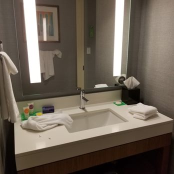 Hyatt Place Baltimore/Inner Harbor - Bathroom . No door to close for the sink area - Hotels Near Me - Baltimore, Maryland Hyatt Place Baltimore/Inner Harbor - Bathroom . No door to close for the sink area - Hotels Near Me - Baltimore, Maryland