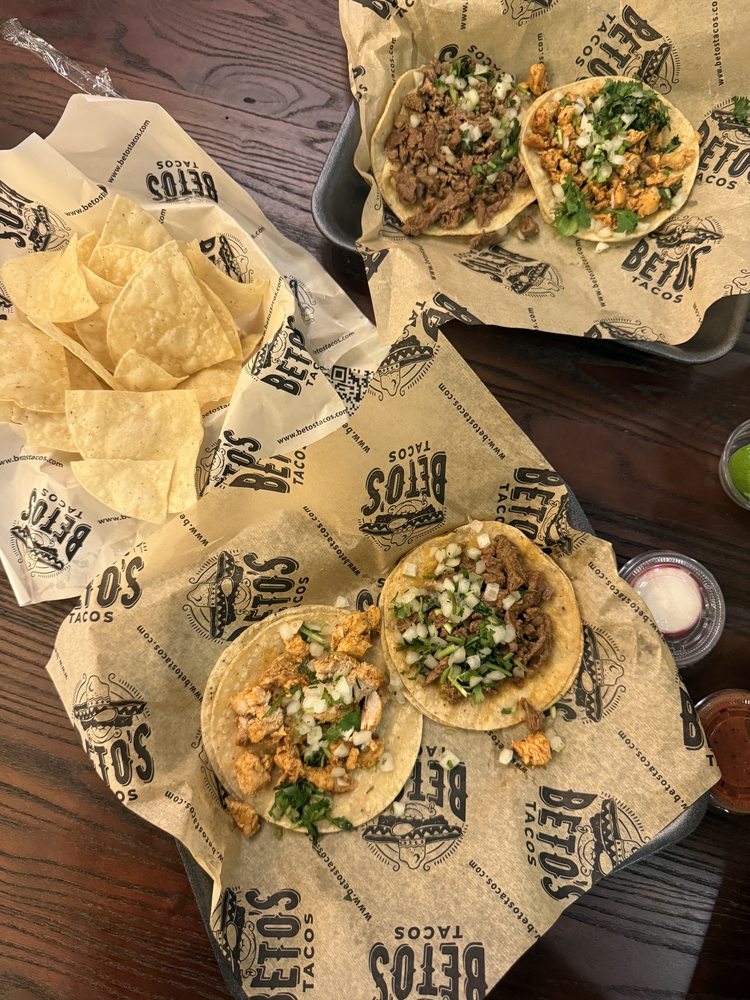 Food from Betos Tacos