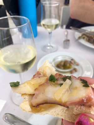 Dom Peixe by null