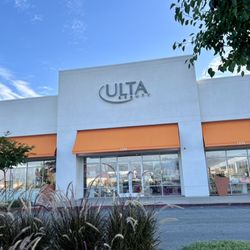 Ulta Beauty - Front of store view