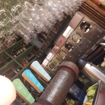 Tiki Chick - The bar - Breakfast & Brunch Near Me - New York, New York