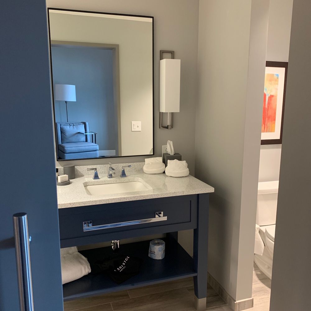 The Bristol Hotel - Hotels Near Me - Bristol, Virginia