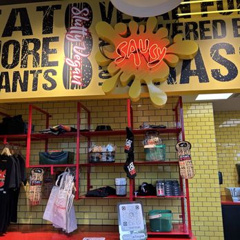 Slutty Vegan - Vegan Near Me - Baltimore, Maryland