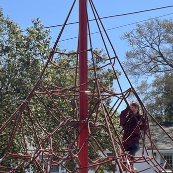Doty Park - Spider web climbing. - Tennis Near Me - Summerville, South Carolina