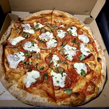 Crust Pizzeria - CLOSED - 20" Uncle Louie Pizza.... Too big for box, delish :) - Pizza Near Me - Tempe, Arizona