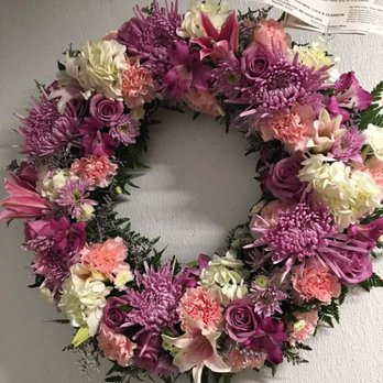 Robin's Corner Flower Shop - Florists Near Me - Taunton, Massachusetts