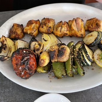 Yas Restaurant - Chicken and veggie combo - Persian/Iranian Near Me - San Jose, California Yas Restaurant - Chicken and veggie combo - Persian/Iranian Near Me - San Jose, California