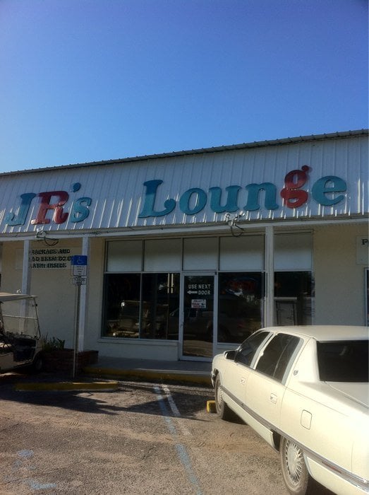 Jr's Lounge Image