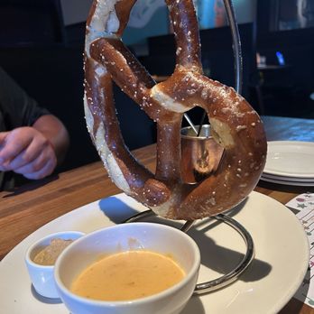 Yard House - Jumbo Bavarian Pretzel - Bars Near Me - Kansas City, Kansas