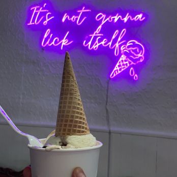 AL's Ice Cream Shoppe - Ice Cream & Frozen Yogurt Near Me - Middletown, Connecticut