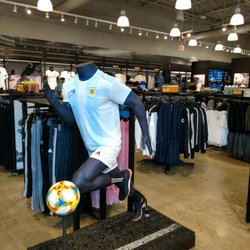 adidas outlet portland