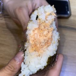 Pokesaur - Onigiri (salmon mayo)