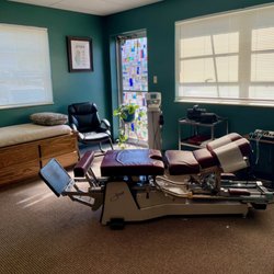 Gallipolis Chiropractic Center - Chiropractic treatment room