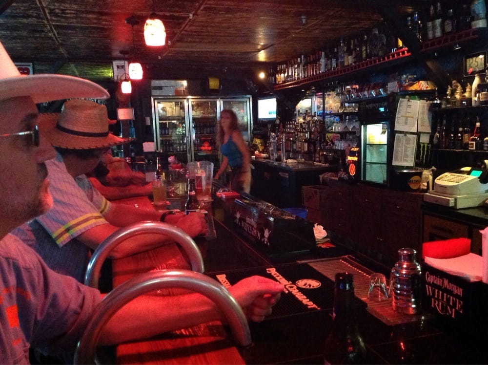 DOLLY’S OLDE TIME TAVERN 1410 E New York Ave, Deland, Florida Bars