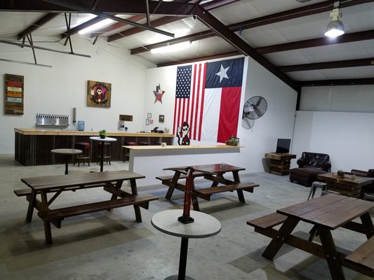 Suds Monkey Kitchen & Brewery Dripping Springs by null