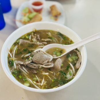 Michael's Asian Cuisine - P4: Pho with Round Beef & Brisket Background: Eggrolls - Vietnamese Near Me - Tavares, Florida Michael's Asian Cuisine - P4: Pho with Round Beef & Brisket Background: Eggrolls - Vietnamese Near Me - Tavares, Florida
