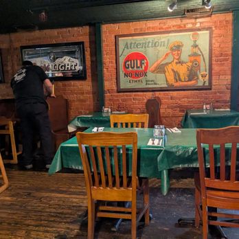 Willhoite's - Bars Near Me - Grapevine, Texas